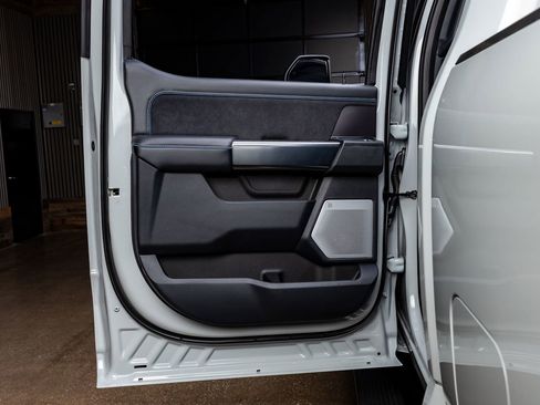 Used 2026 Ford F250 Platinum image 38