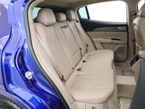 Certified 2023 Maserati Grecale Modena AWD/4WD image 13