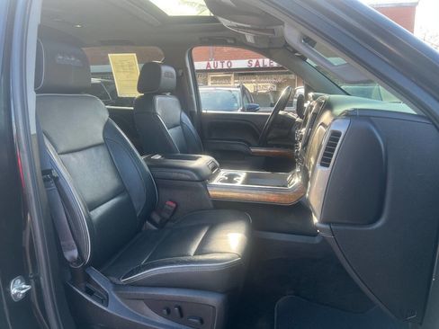 Used 2017 Chevrolet Silverado 1500 High Country image 17