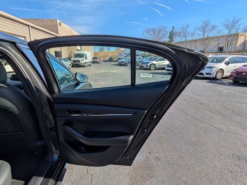 Used 2025 MAZDA MAZDA3 s image 27