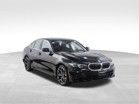 Used 2025 BMW 330i xDrive Sedan w/ Convenience Package image 7