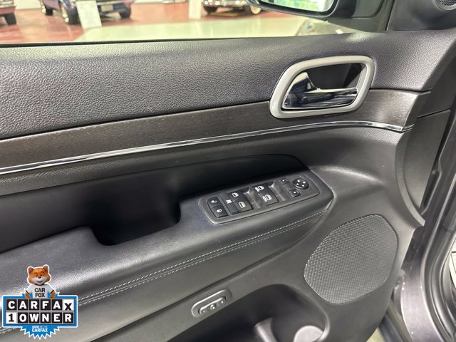 Used 2018 Jeep Grand Cherokee Limited AWD/4WD image 17