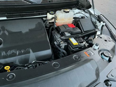 Used 2024 Buick Enclave Premium image 21