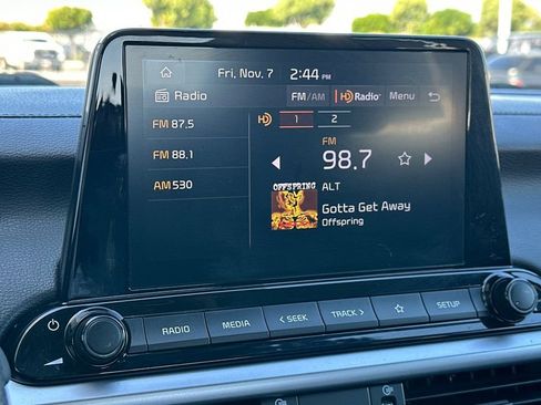 Used 2022 Kia Forte LXS image 17