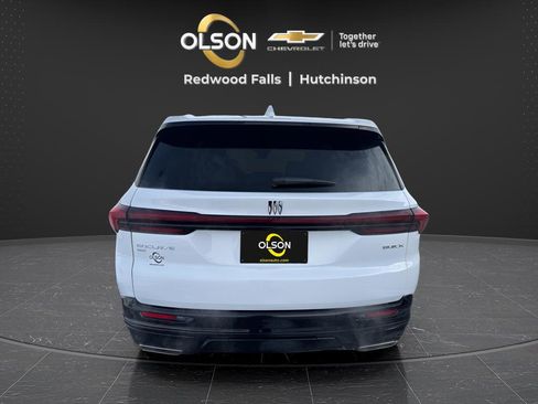 Used 2025 Buick Enclave Sport Touring image 4
