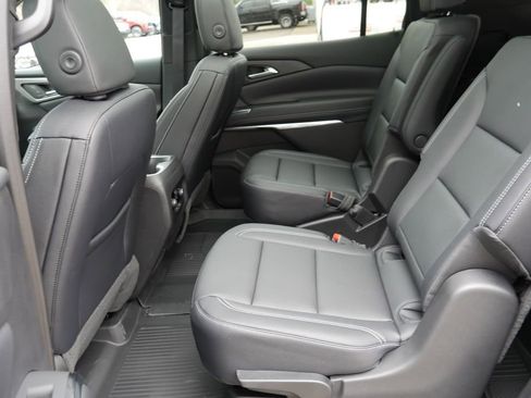 New 2026 Chevrolet Traverse LT image 28