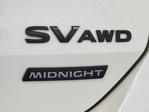 Used 2018 Nissan Rogue SV image 10