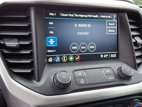 Certified 2023 GMC Acadia SLE image 24