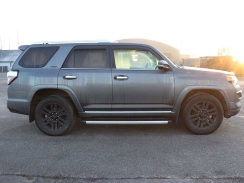 Used 2015 Toyota 4Runner Limited image 4