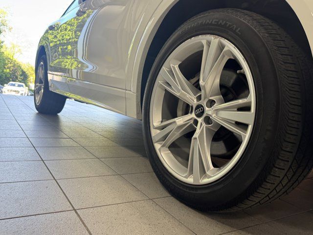 Certified 2023 Audi Q8 Premium w/ Convenience Package AWD/4WD image 9