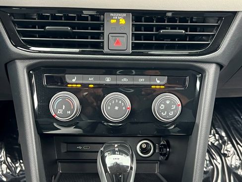 New 2025 Volkswagen Taos S image 25