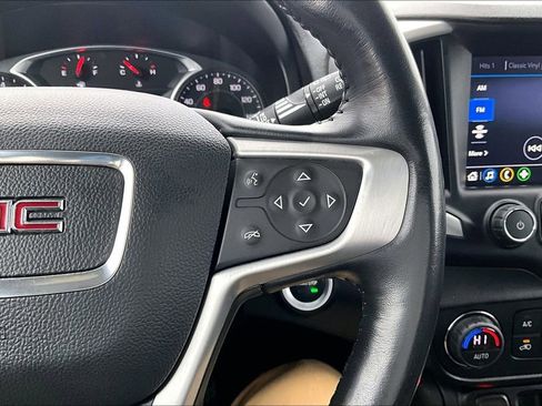 Used 2020 GMC Terrain SLT w/ Preferred Package image 14