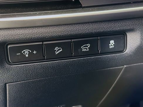 Used 2025 Kia Telluride S FWD image 12