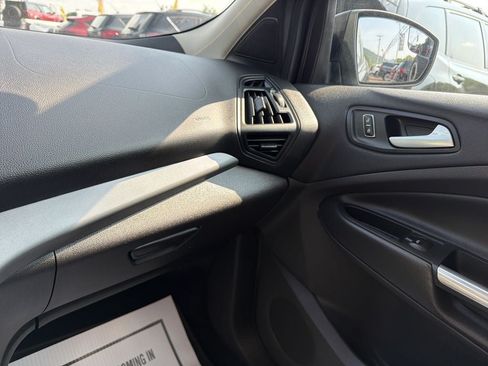 Used 2015 Ford Escape SE w/ Equipment Group 201A AWD/4WD image 24