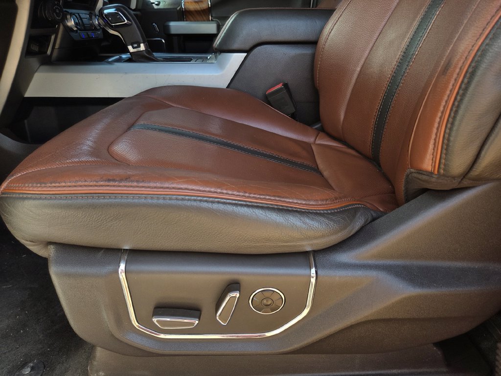 Used 2018 Ford F150 King Ranch w/ Equipment Group 601A Luxury AWD/4WD image 18