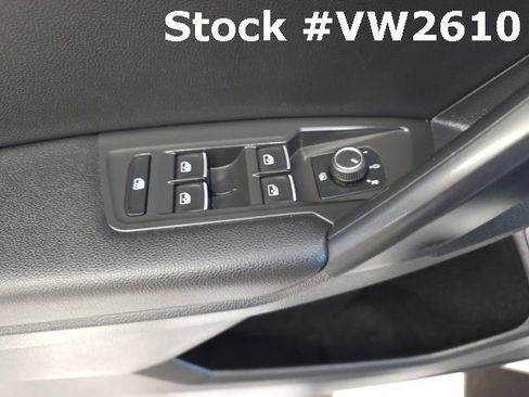 Certified 2021 Volkswagen Tiguan SEL image 22