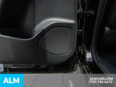 Used 2023 Nissan Rogue SV image 59