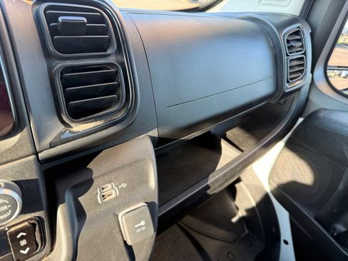 Used 2025 RAM ProMaster 3500 w/ Convenience Group FWD image 17