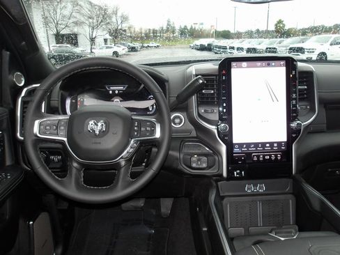 Used 2025 RAM 2500 Laramie image 13