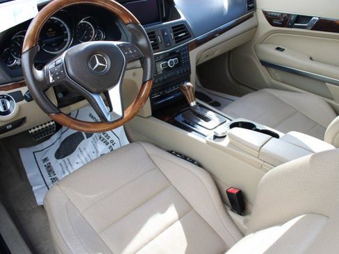 Used 2013 Mercedes-Benz E 550 Cabriolet image 8