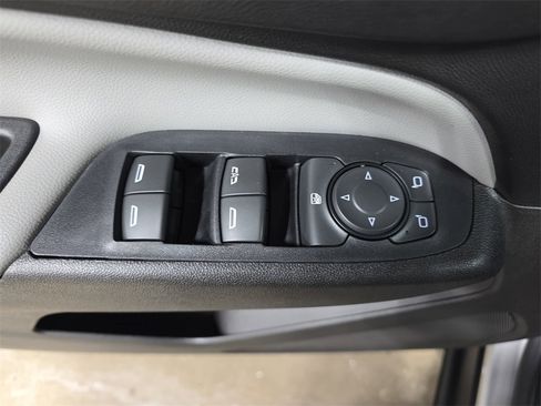 Used 2020 Chevrolet Equinox LS w/ LS Convenience Package image 26