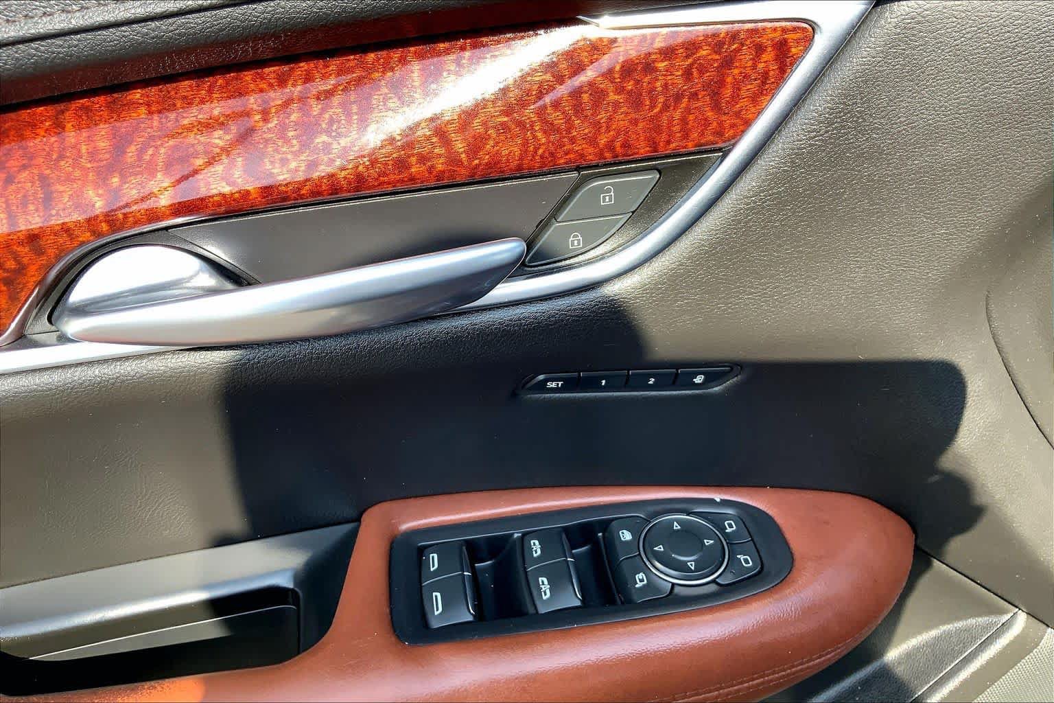 Used 2019 Cadillac XT5 Luxury AWD/4WD image 36