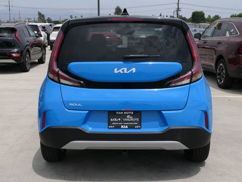 New 2025 Kia Soul S image 5