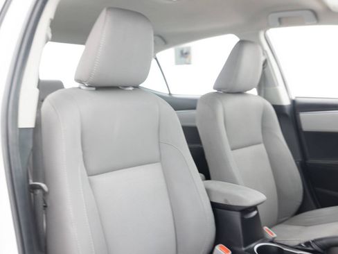 Used 2015 Toyota Corolla LE FWD image 26