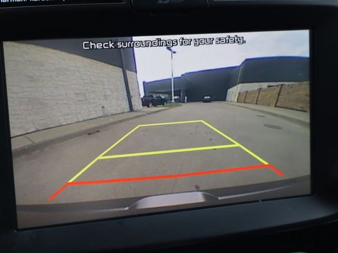 Used 2018 Kia Soul ! w/ Tech Package FWD image 7