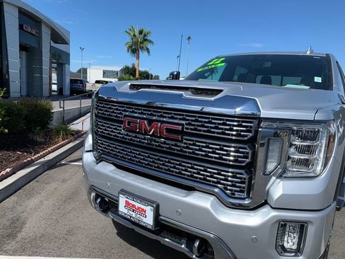 Used 2022 GMC Sierra 2500 Denali AWD/4WD image 4