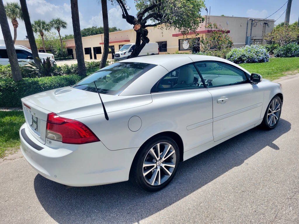 Used 2013 Volvo C70 T5 FWD image 10
