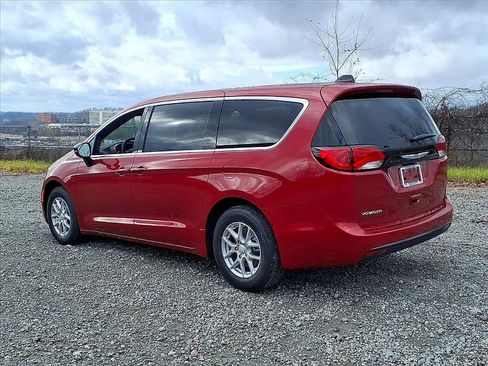 New 2026 Chrysler Voyager LX FWD image 3
