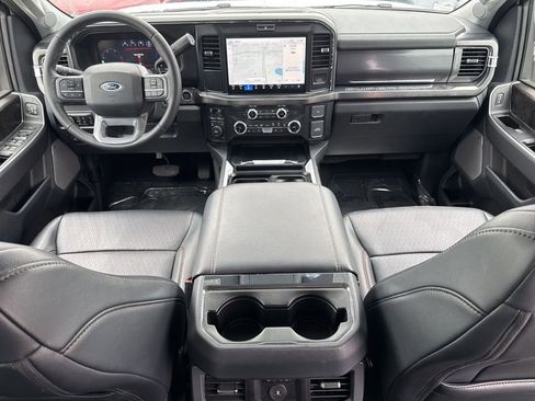 Used 2025 Ford F250 Lariat w/ Chrome Package image 12
