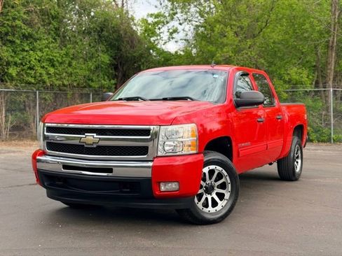 Used 2010 Chevrolet Silverado 1500 LT w/ Power Pack Plus AWD/4WD image 1