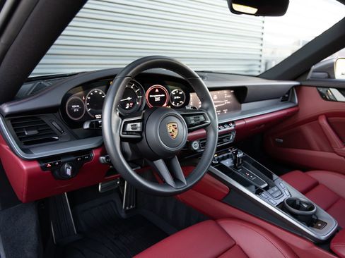 Certified 2021 Porsche 911 Carrera S RWD image 4