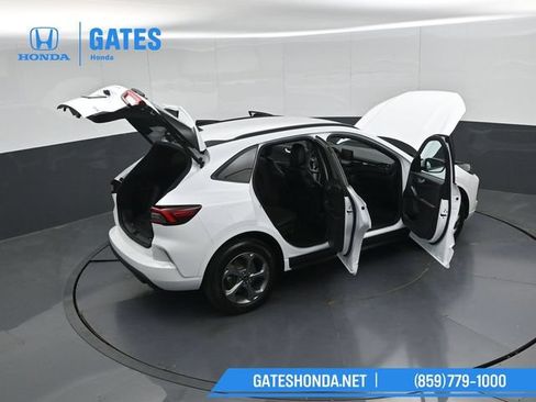 Used 2023 Ford Escape ST-Line Select AWD/4WD image 52