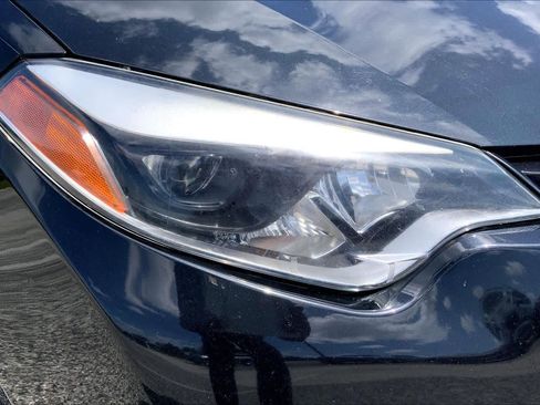 Used 2016 Toyota Corolla LE FWD image 27