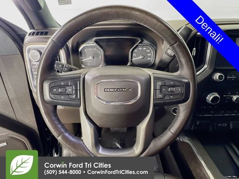 Used 2022 GMC Sierra 1500 Denali w/ Denali Premium Package AWD/4WD image 8