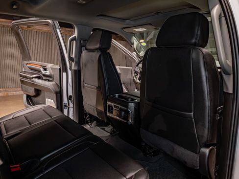 Used 2025 GMC Sierra 3500 Denali w/ Denali Reserve Package image 28