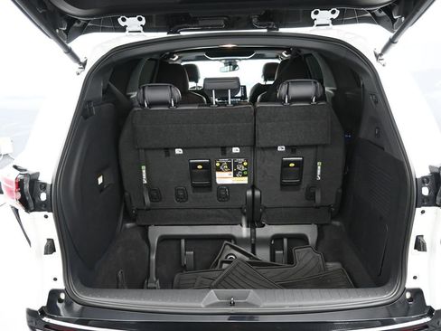 Certified 2023 Toyota Sienna XSE w/ XSE Plus Package image 24