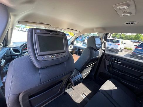 Used 2016 Chevrolet Traverse LT w/ Style and Technology Package AWD/4WD image 21
