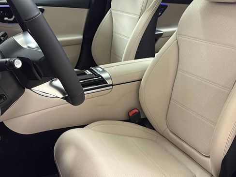 New 2026 Mercedes-Benz C 300 4MATIC Sedan image 26