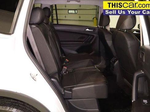 Used 2020 Volkswagen Tiguan SE FWD image 28