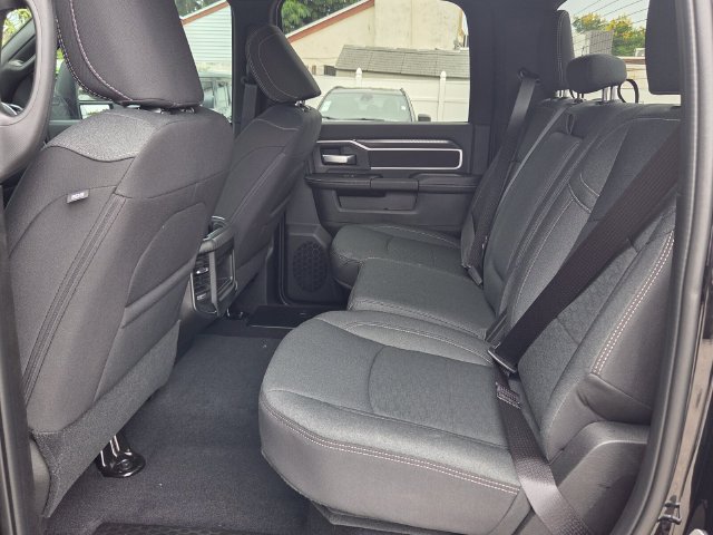 New 2027 RAM 3500 Big Horn AWD/4WD image 13