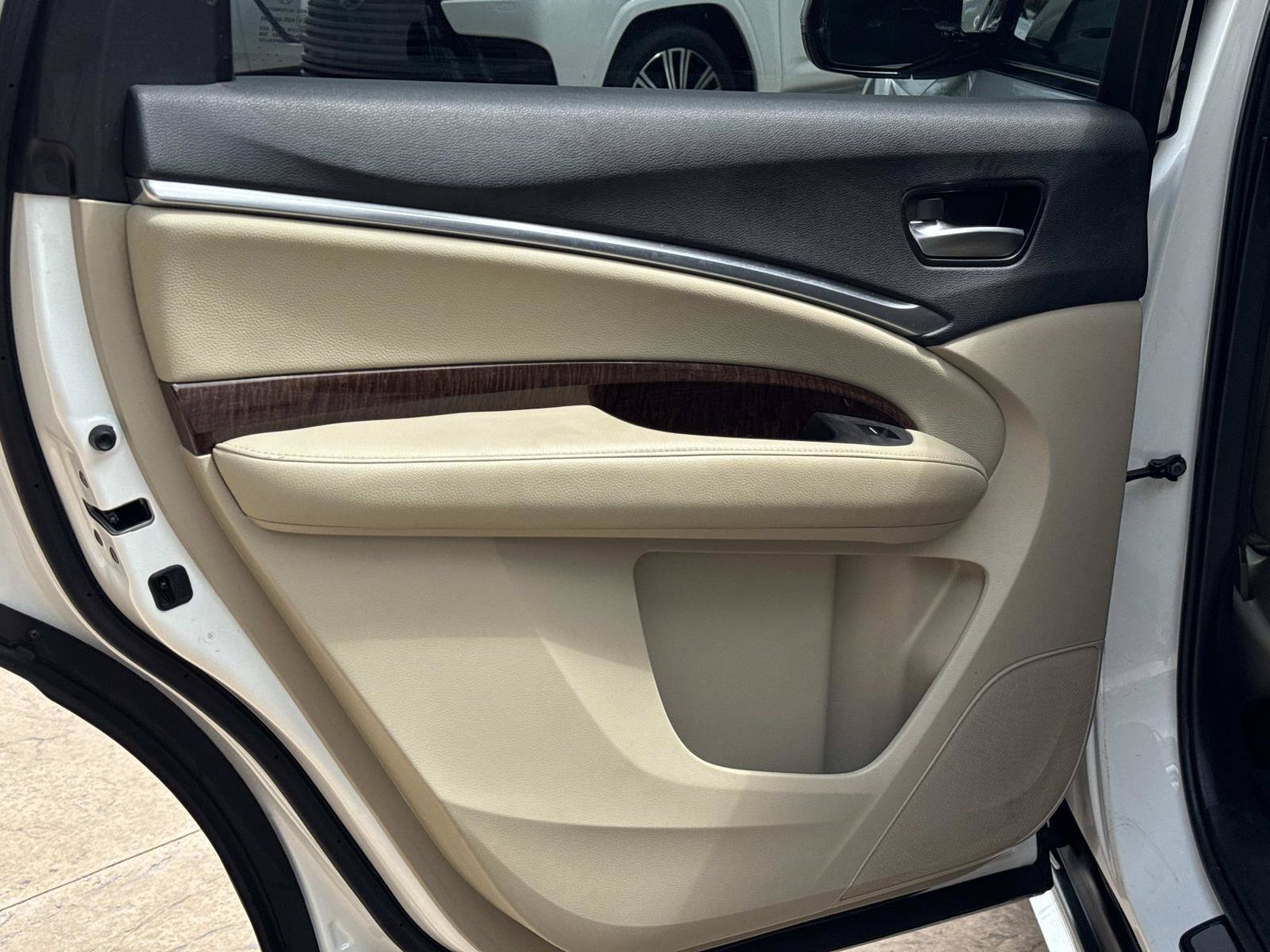 Used 2019 Acura MDX FWD image 17