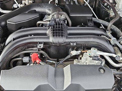 Used 2018 Subaru Outback 2.5i Premium image 15