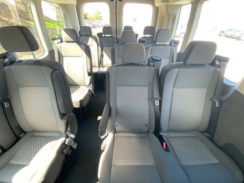 Used 2023 Ford Transit 350 XLT image 26