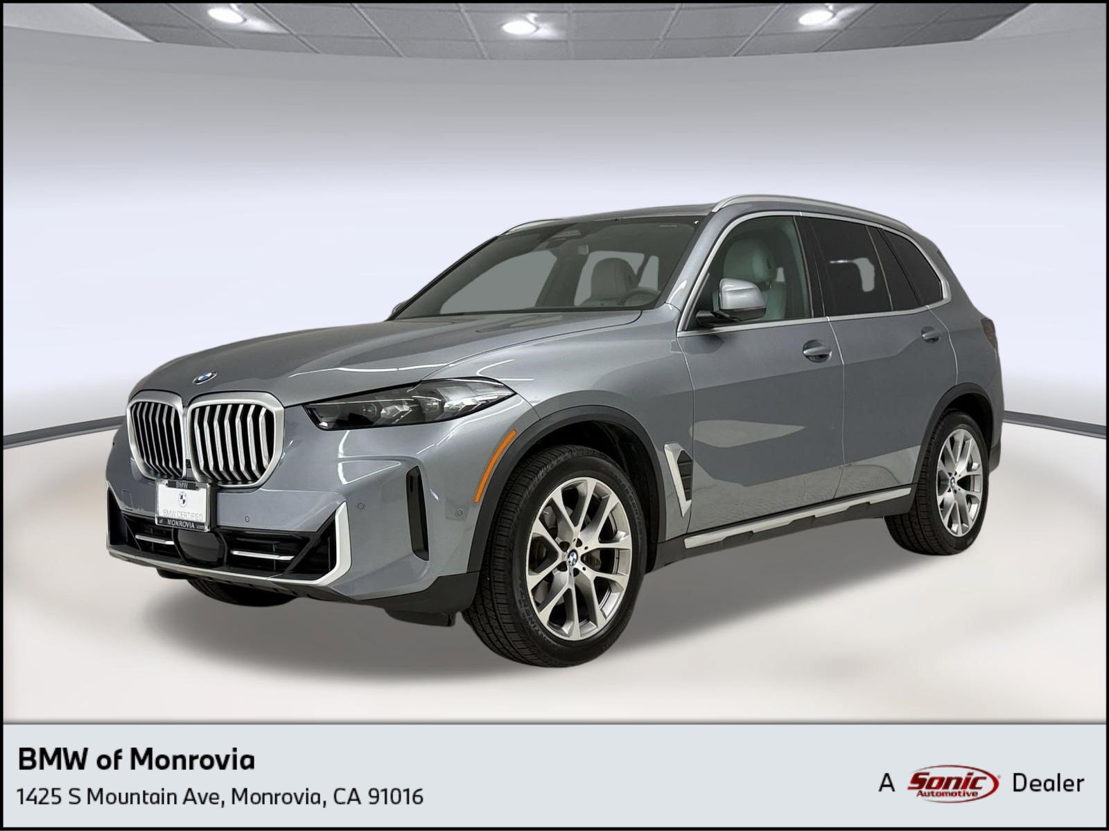 Certified 2024 BMW X5 sDrive40i w/ Parking Assistance Package RWD image 1