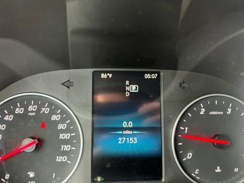 Used 2024 Mercedes-Benz Sprinter 2500 image 13