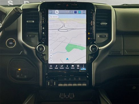 Used 2025 RAM 2500 Lone Star image 13